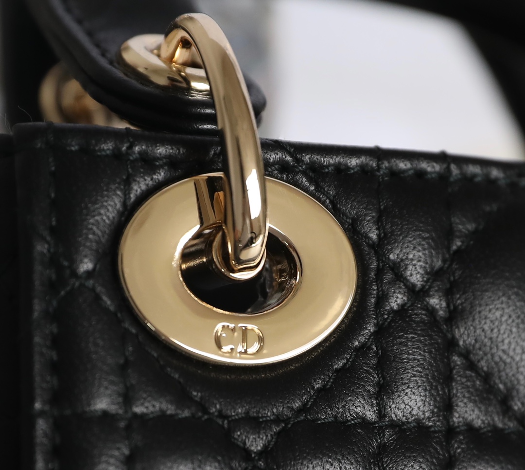 lady D*or micro-12*10*5cm