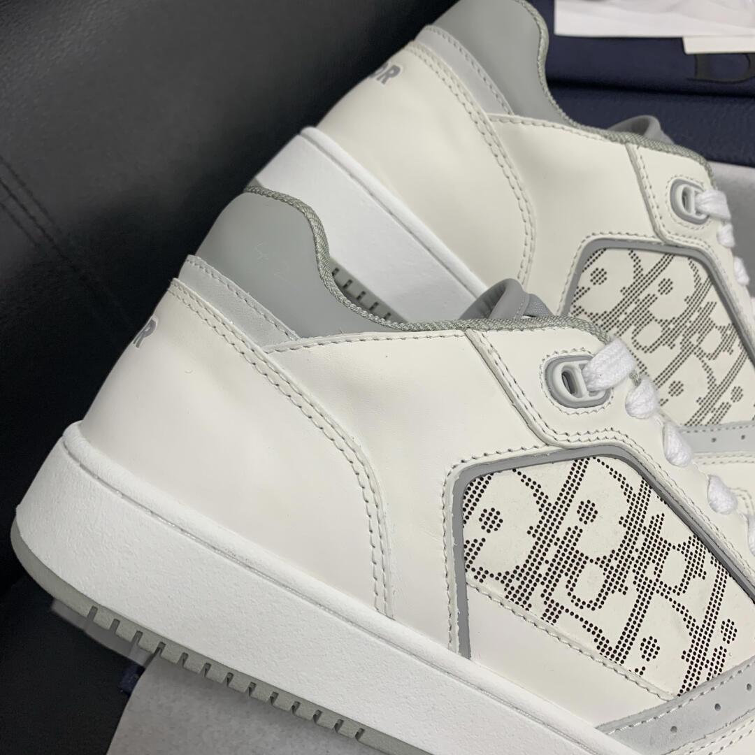 D*or sneakers