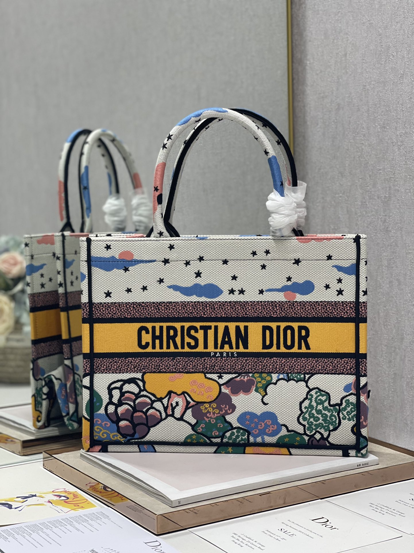 D*or small book tote-36.5cm