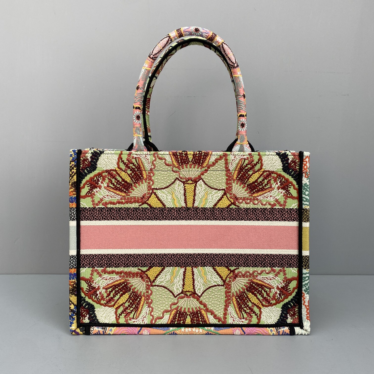 D*or small book tote-36.5cm