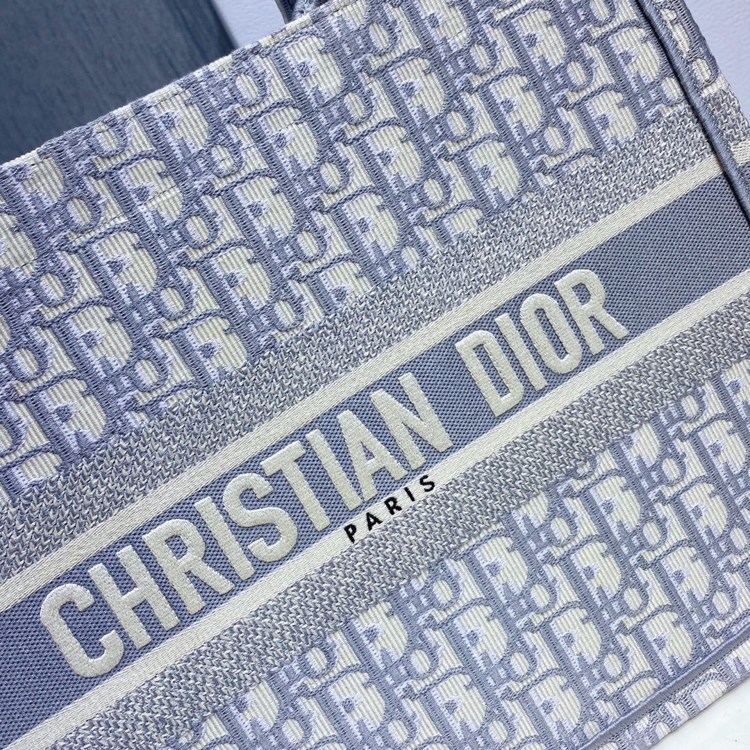 D*or small book tote-36.5cm