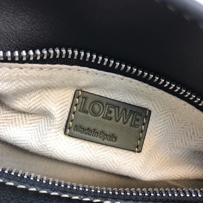 L0ew* puzzle medium bag-29*18*12cm
