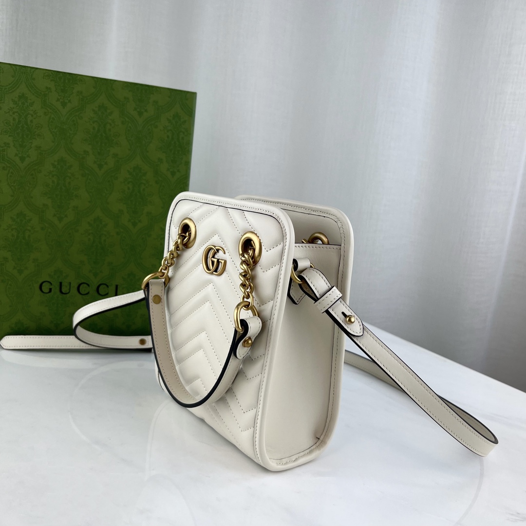 G*u*i marmont bag-16x19x7 cm