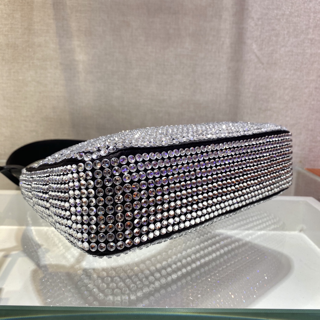 Pra*a nylon 1ne515 hobo bag-23*14*5cm