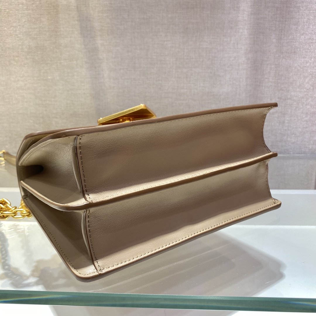 Pra*a 1bd021 chain bag-20*17*8.5cm