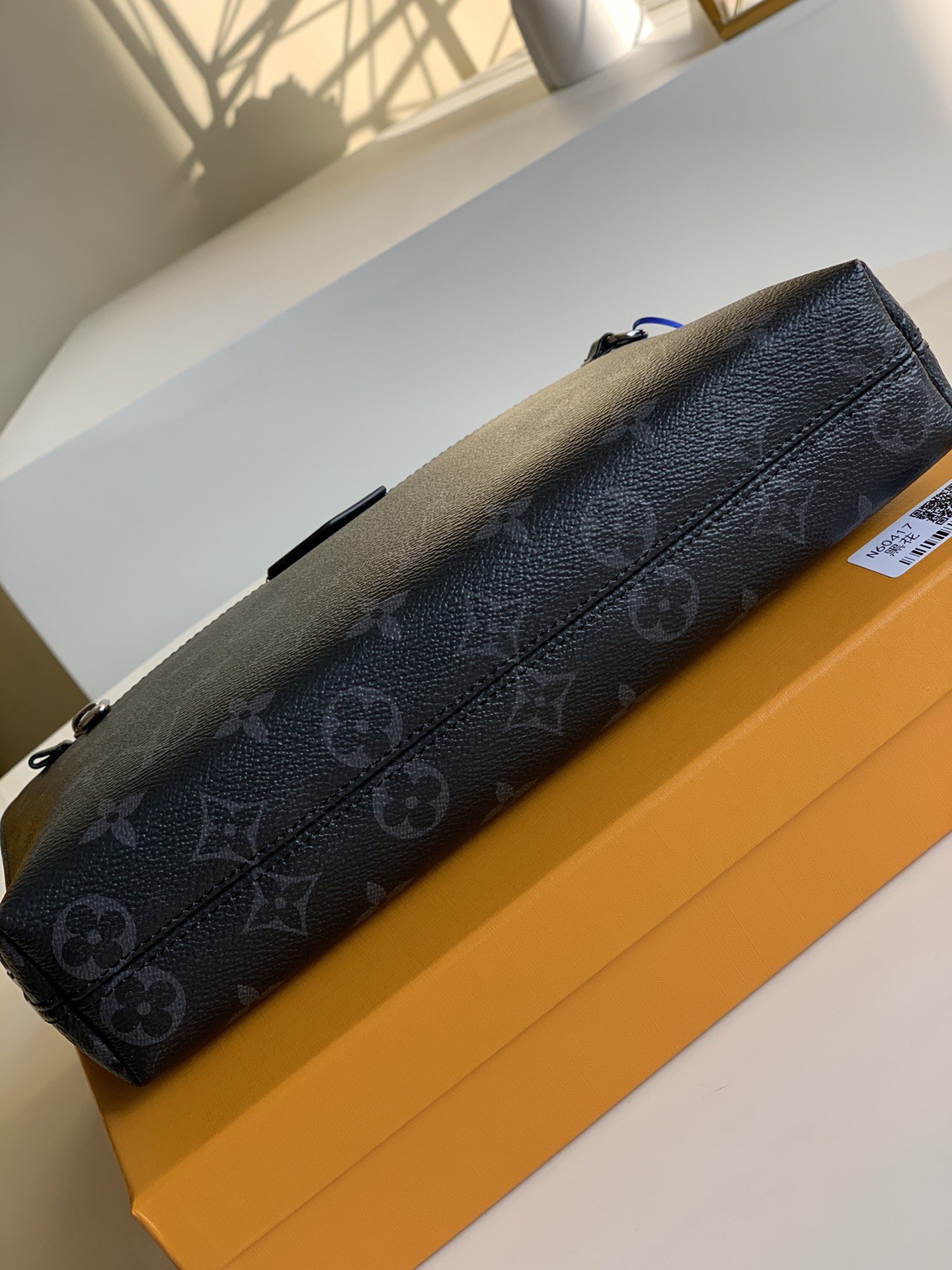 l0*is V*t0n new pouch-21*27*5cm