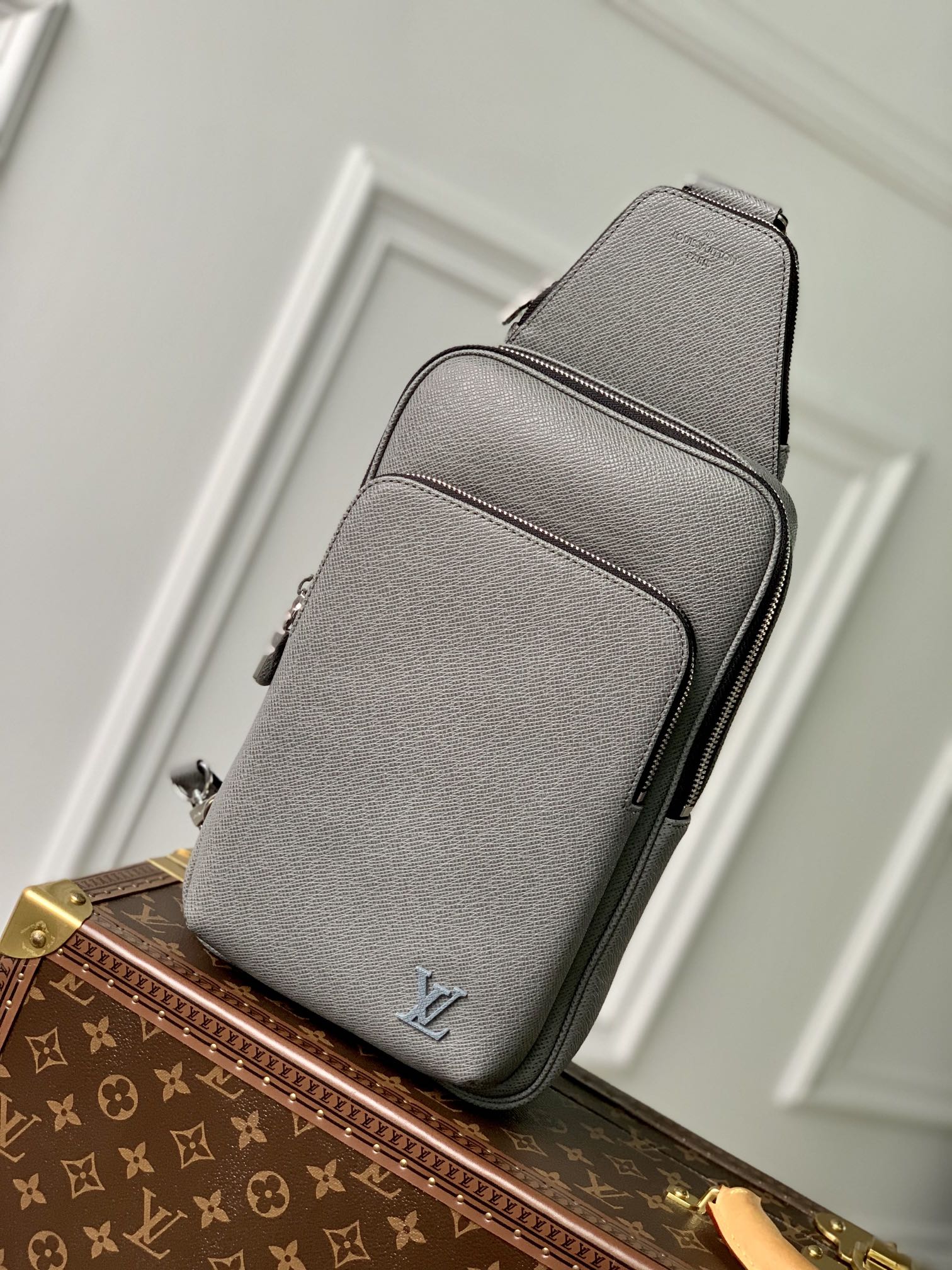l0*is V*t0n damier graphite avenue bag-20 *31 x*10cm