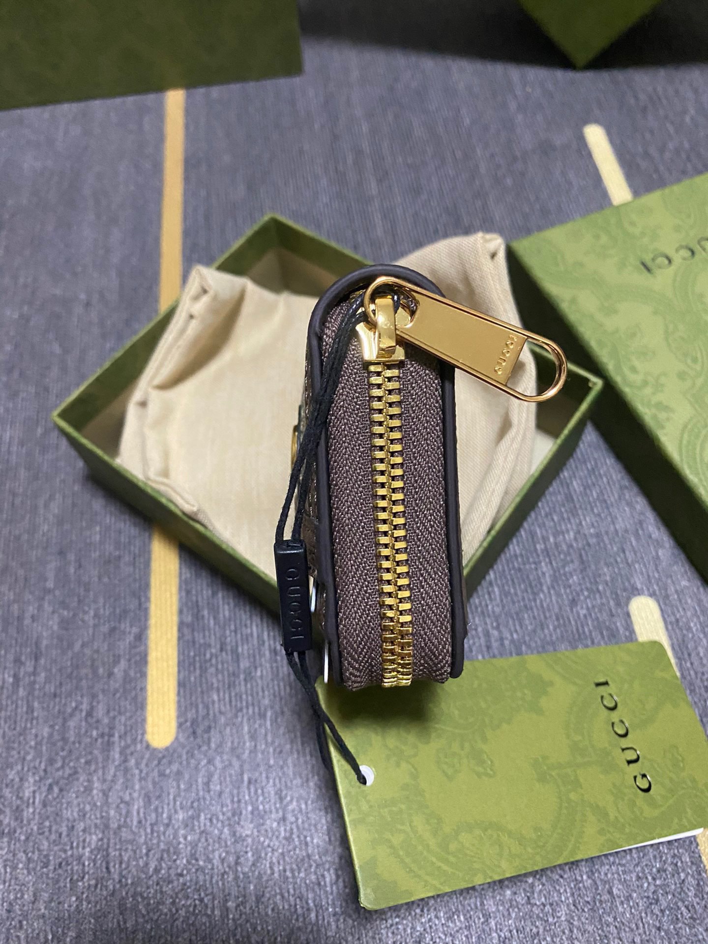 G*u*i wallet-11.5*8.5*3cm