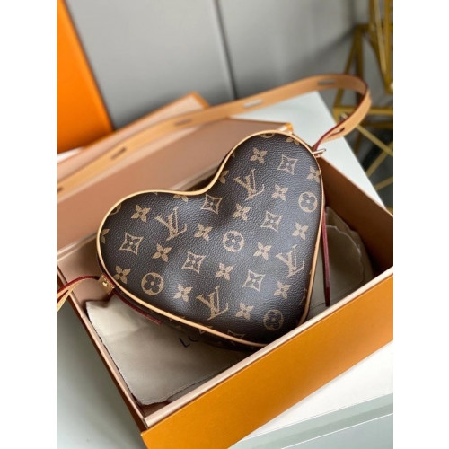 l0*is V*t0n game on coeur-21*16*6cm
