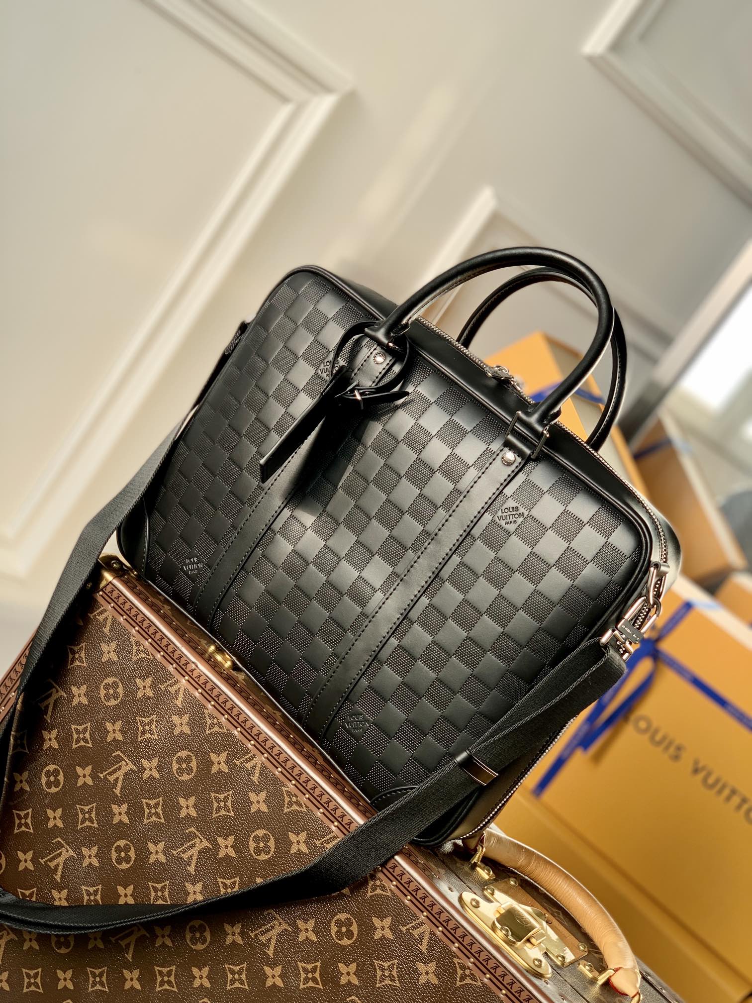 l0*is V*t0n n45288 damier infini onyx sirius -35*27*7m