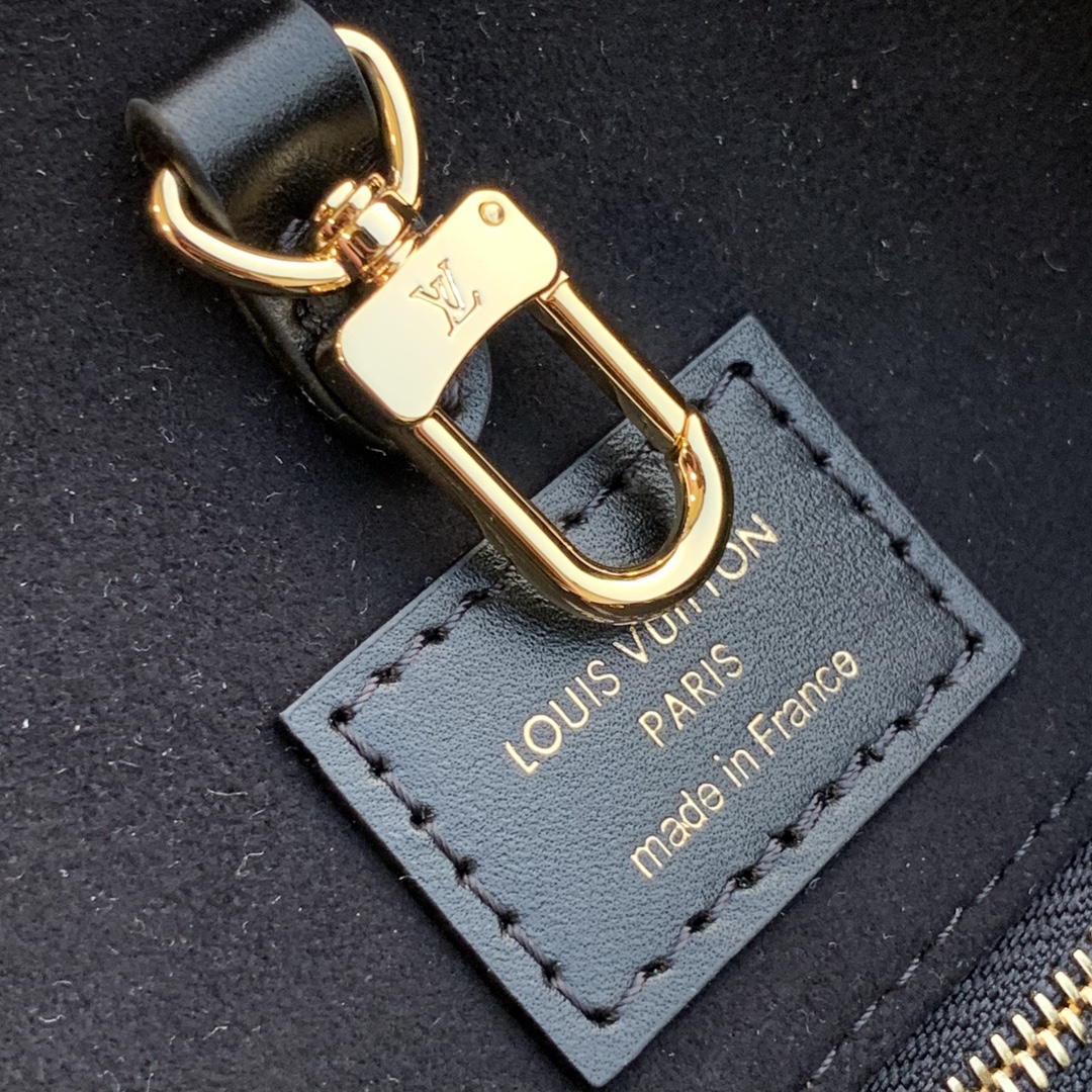 l0*is V*t0n by the pooll onthego handbag-35*27*14cm