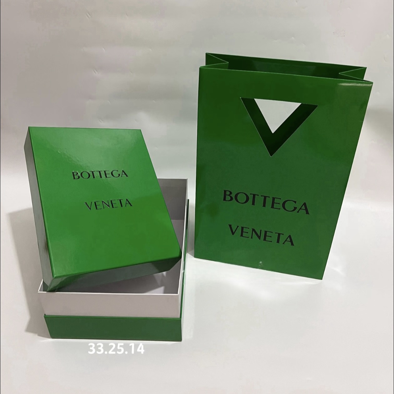 b0tt*ga Ven*ta orbit sneaker