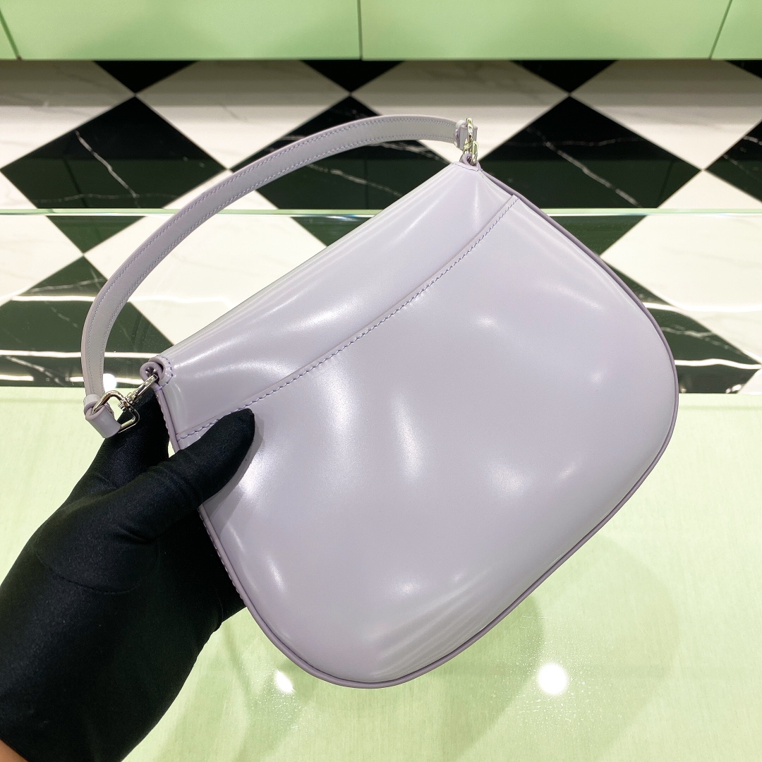 Pra*a cleo handbags-patent leather30x18.5x4cm
