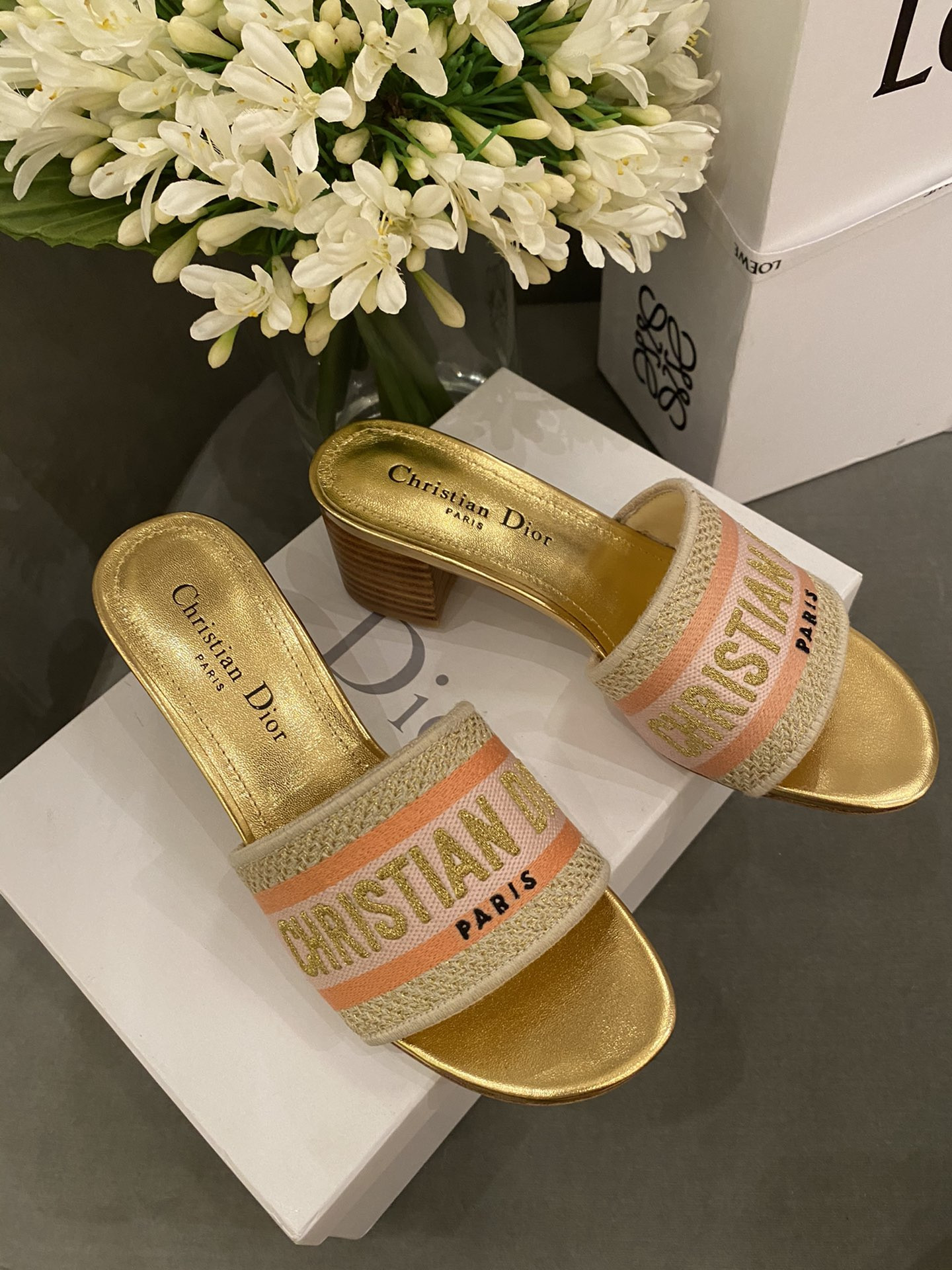 D*or slippers