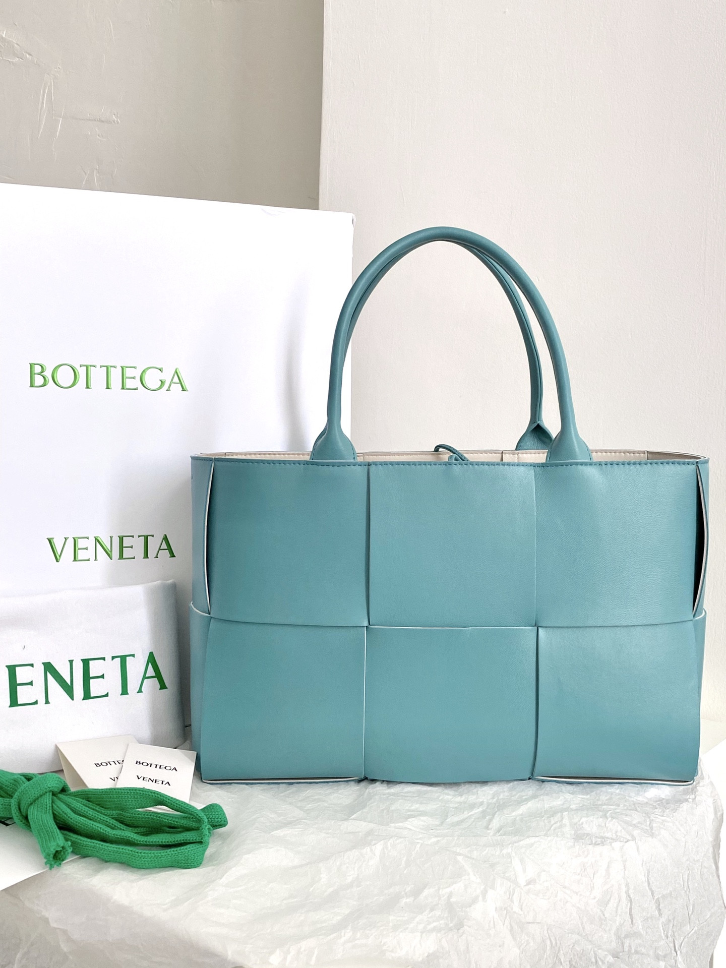 b0tte*a Ven*tatote-41×27×14cm