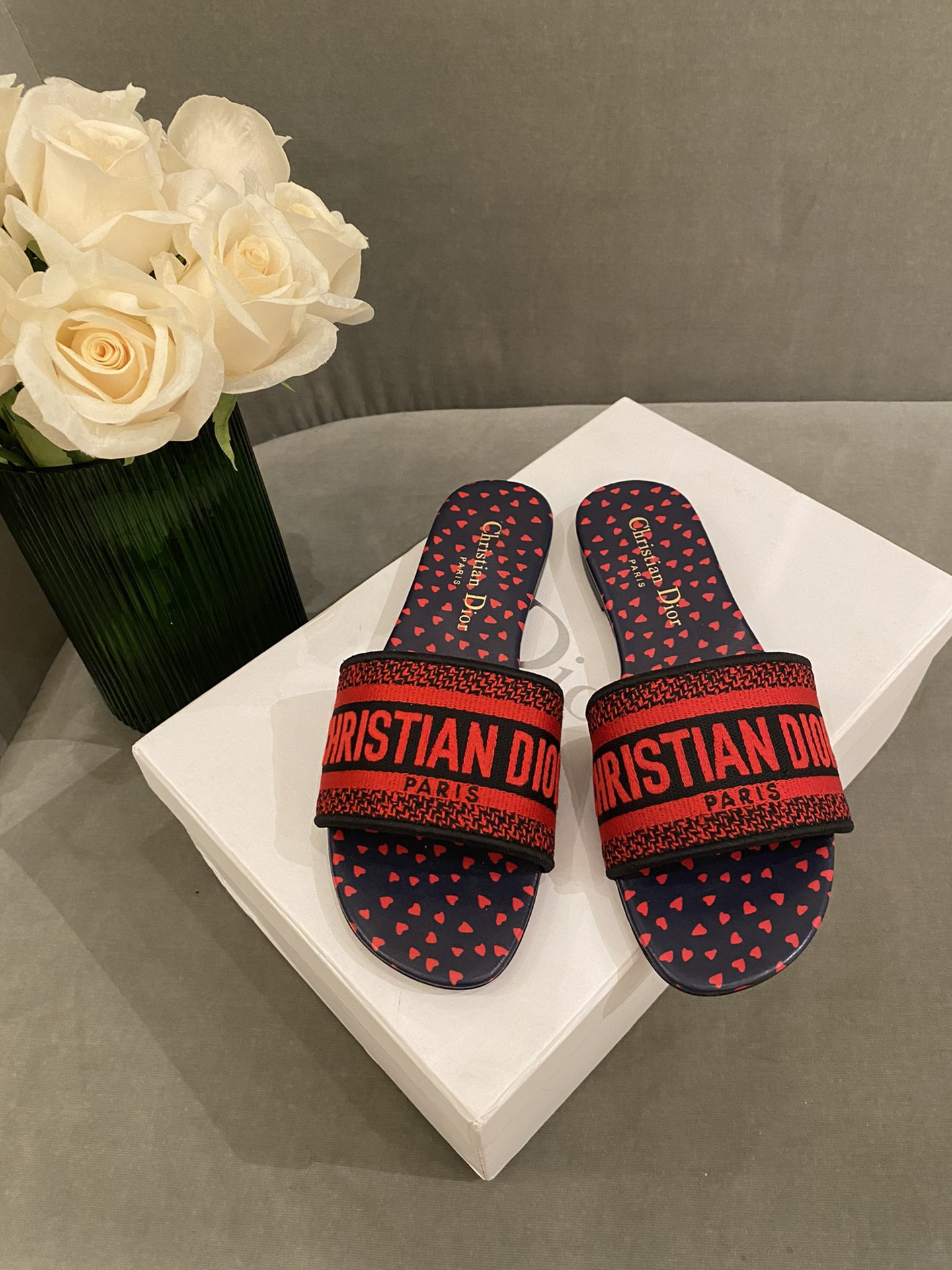 D*or sandals
