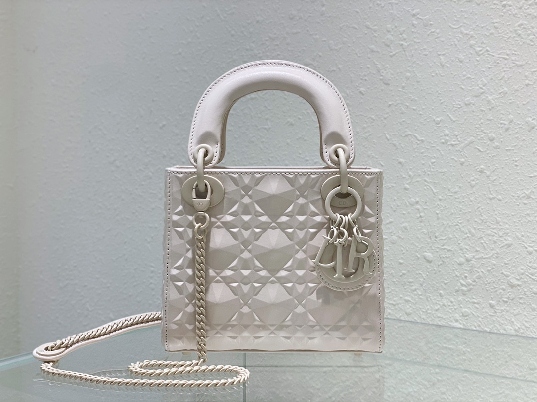 lady D*or bag-17cm