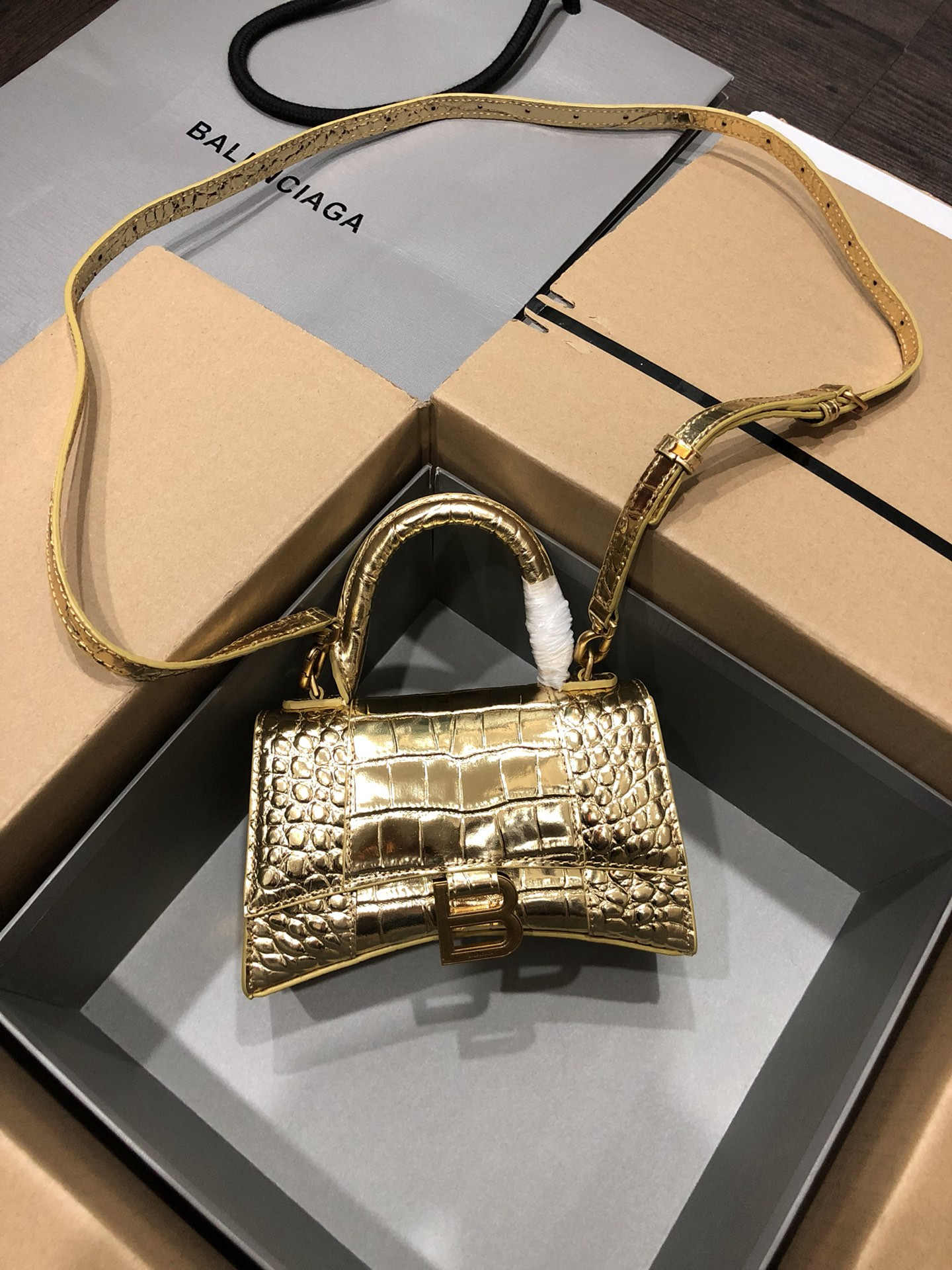 Ba*len*cia*ga small hourglass bag-13*8*19cm
