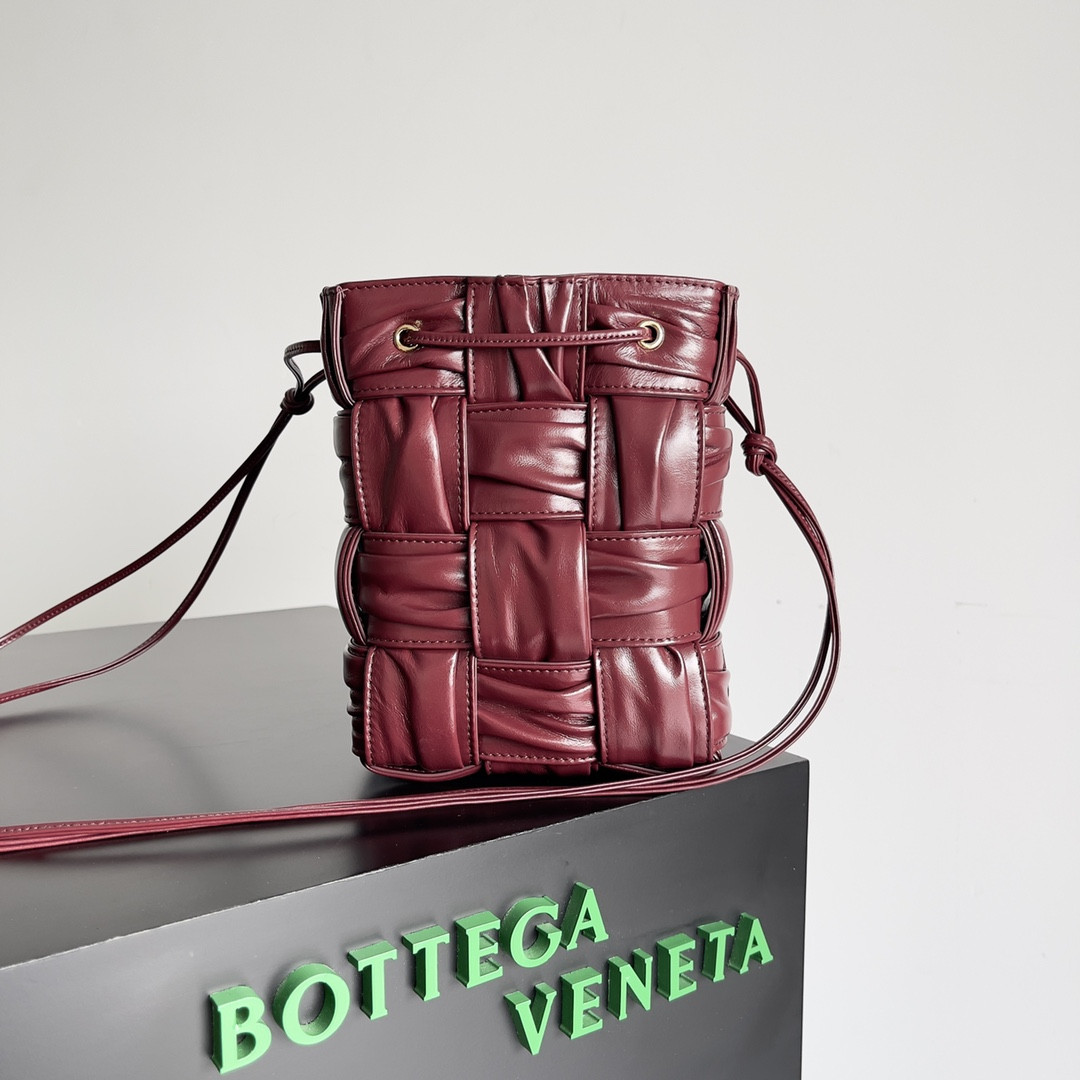 b0tte*a Ven*ta mini bucket-18*14*14cm