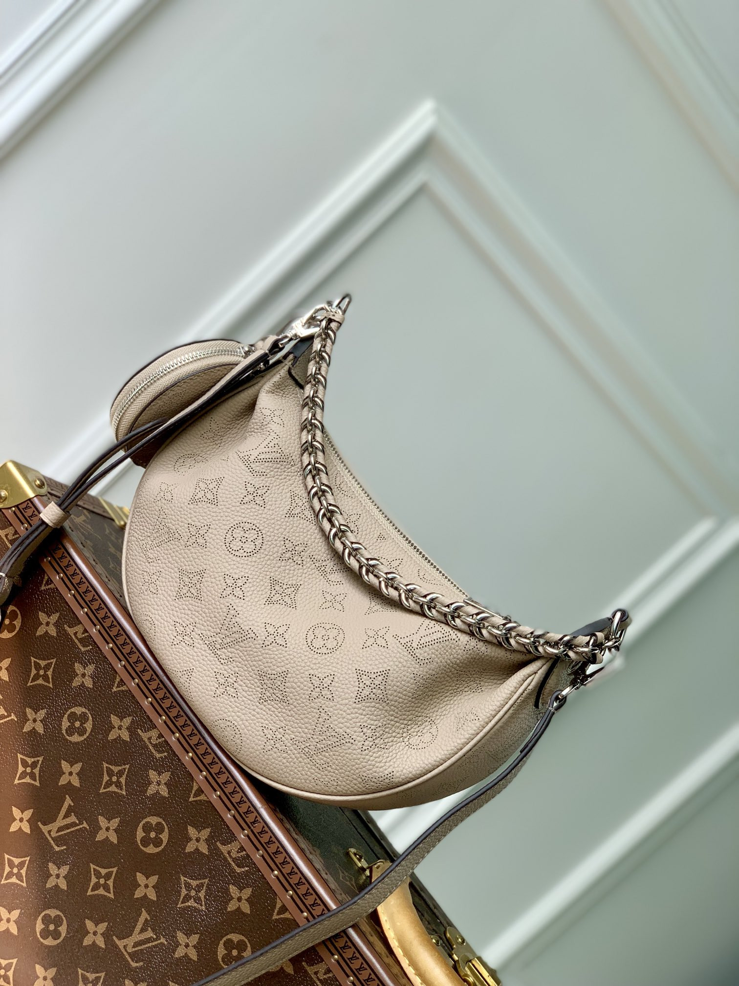 l0*is V*t0n baia bag-26*17*7.5cm