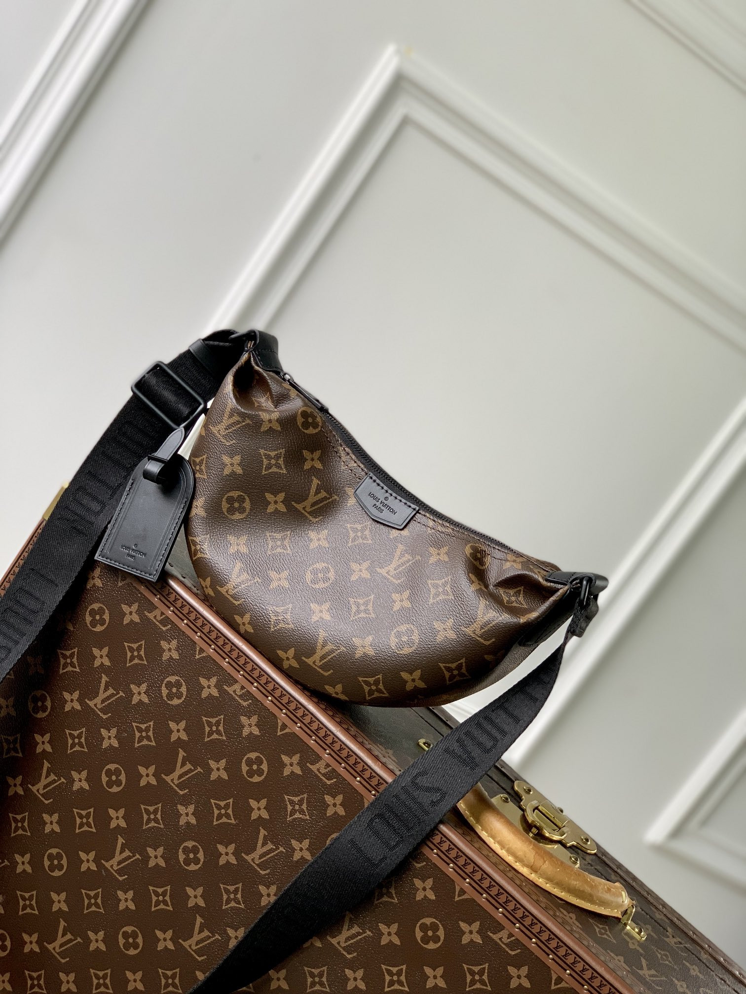 l0*is V*t0n hamac bag-28.5 x 15 x 8cm