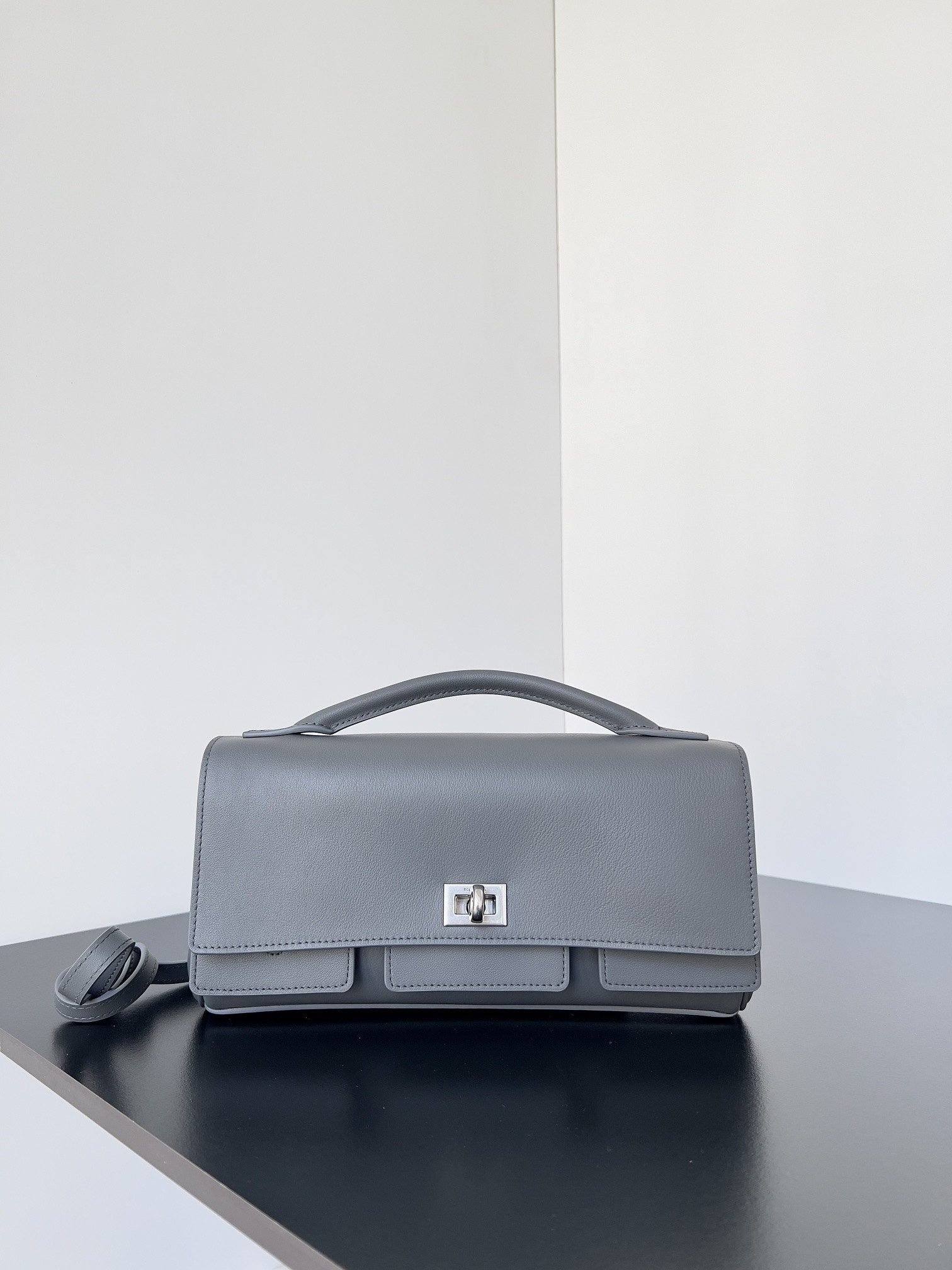 Balenciag Women''s Bel Air Small Clutch On Strap in Black-27*5*14CM