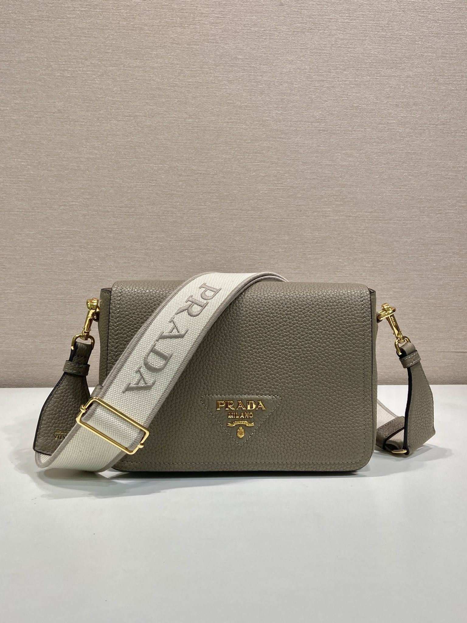 Pra*a 1bd314 leather shoulder bag-23*18*9cm