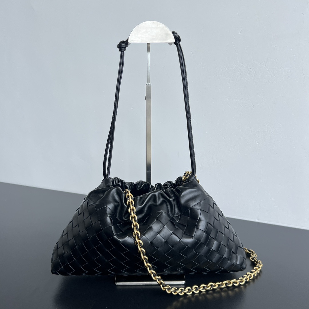 b0tt*ga Ven*ta dust bag-33x19x8cm