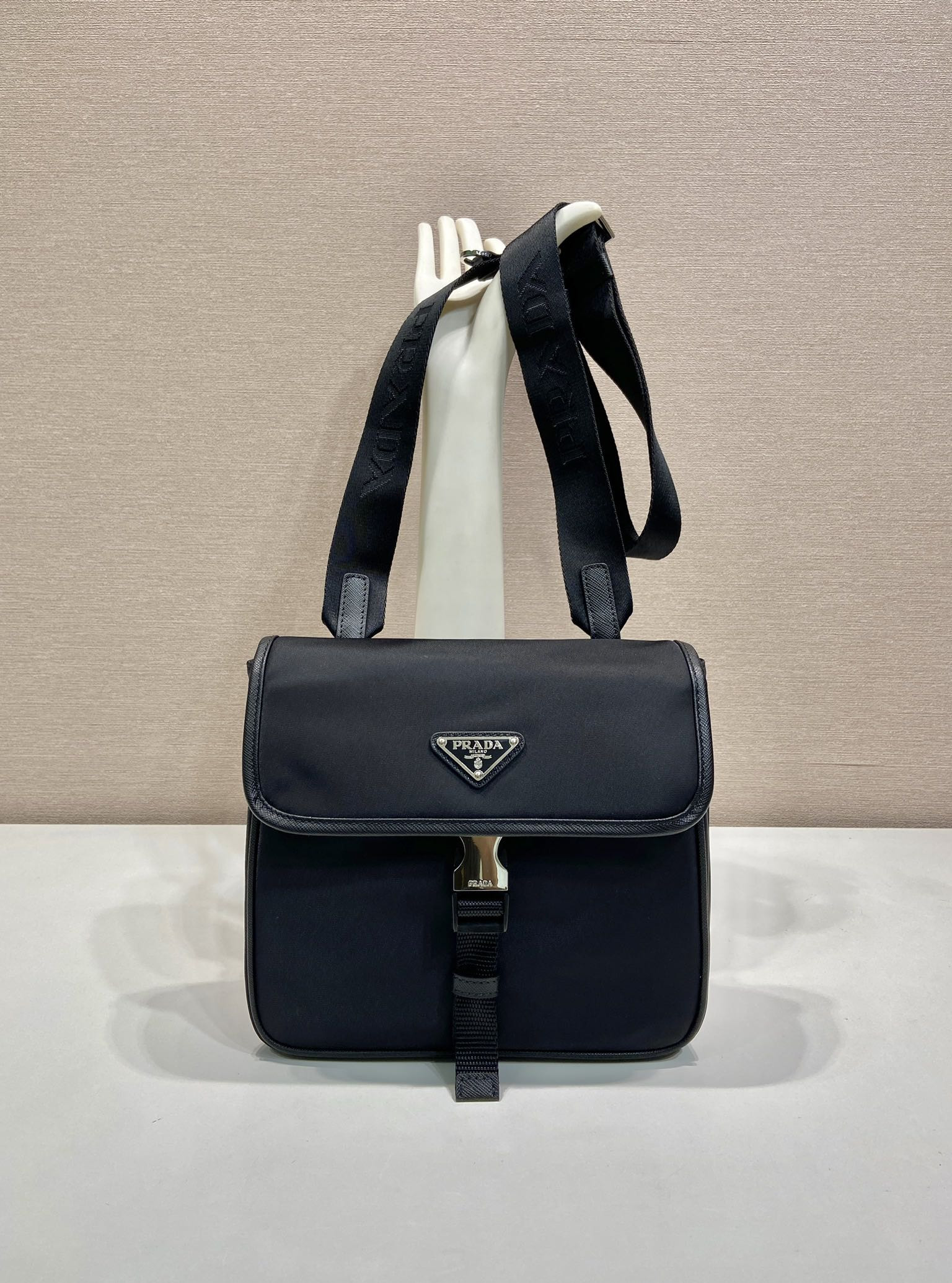 Pra*a 2vd077 shoulder bag-22*20*6cm
