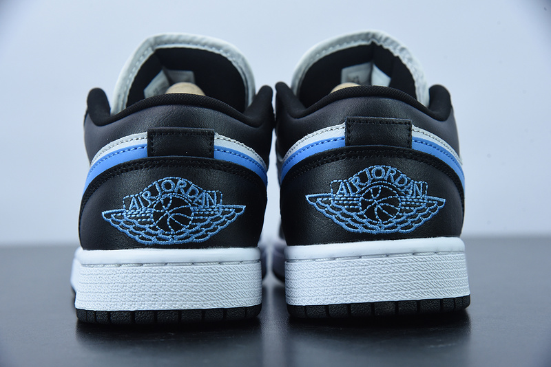 WMNS AIR JORDAN 1 LOW 