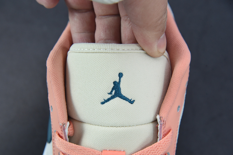 AIR JORDAN 1 LOW “LIGHT MADDER ROOT” DC0774-800