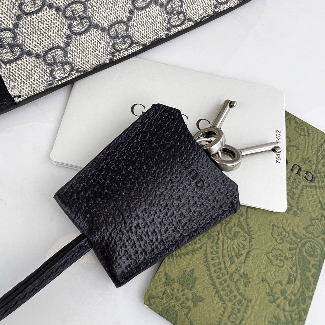 G*u*i padlock bag-26*18*10cm