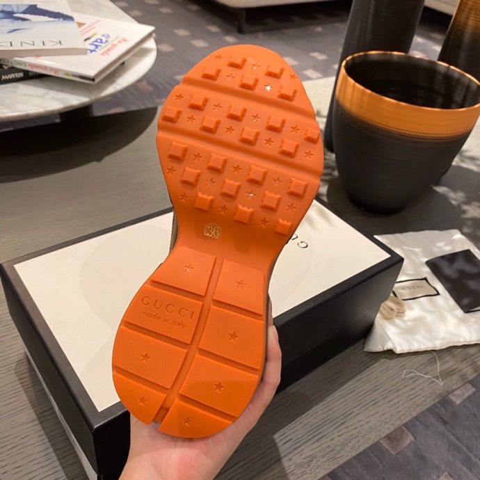 G*u*i sports shoes