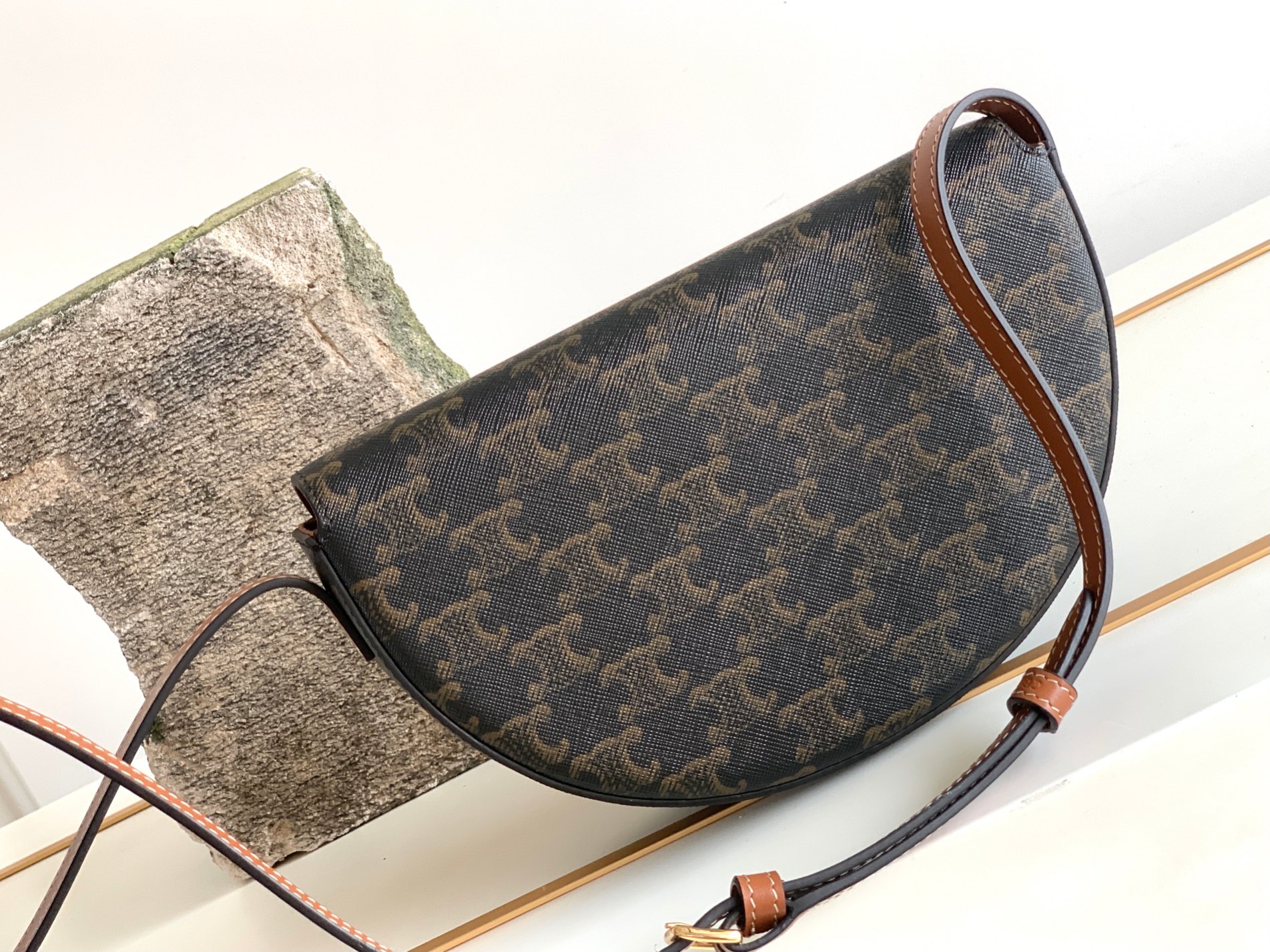 Ce**e besace triomphe bag-23*13.5**6cm
