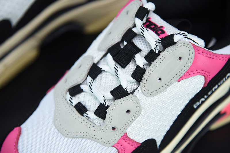 Ba*len*cia*ga triple s