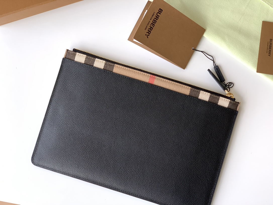 B**rry wallet-30 x 20 cm