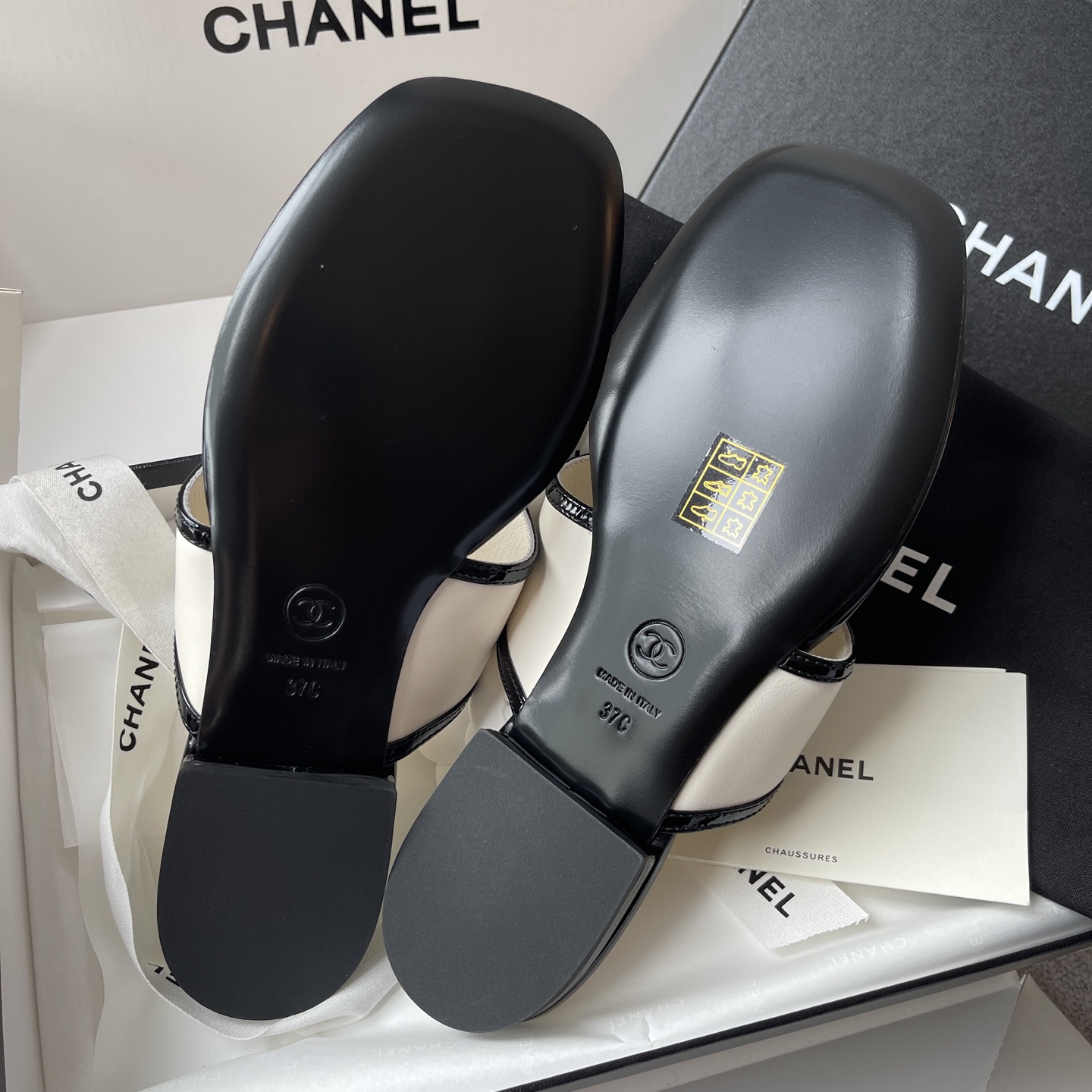 Ch@nel Lambskin Patent Calfskin CC Thong Sandals