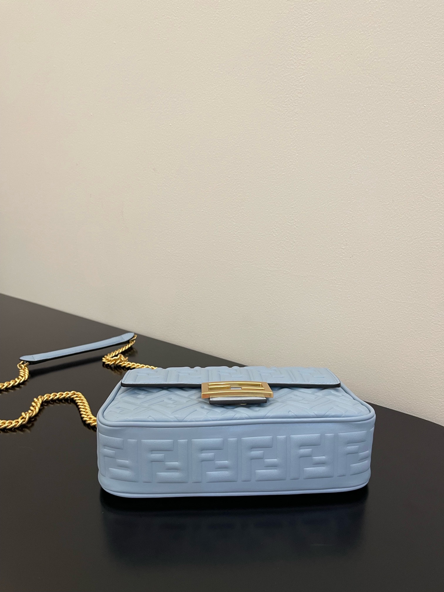 F**di baguette bag-24x14x7cm