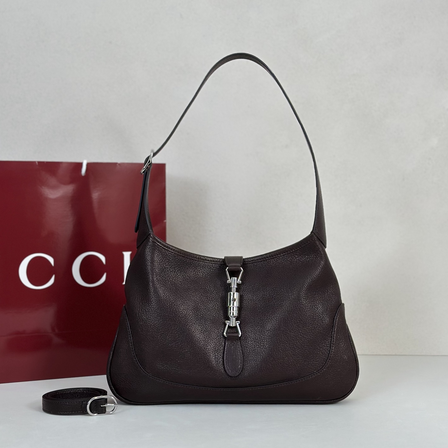 Gvc*1 Jackie Shoulder Bag In Brown Leather-31.5*21*5CM