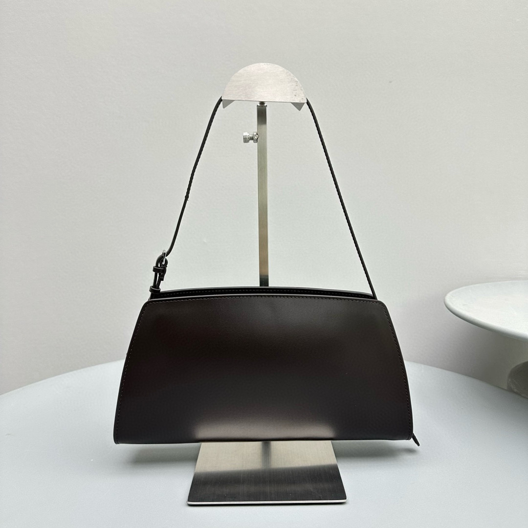 The R0w calfskin dalia baguette bag-27*24*5cm