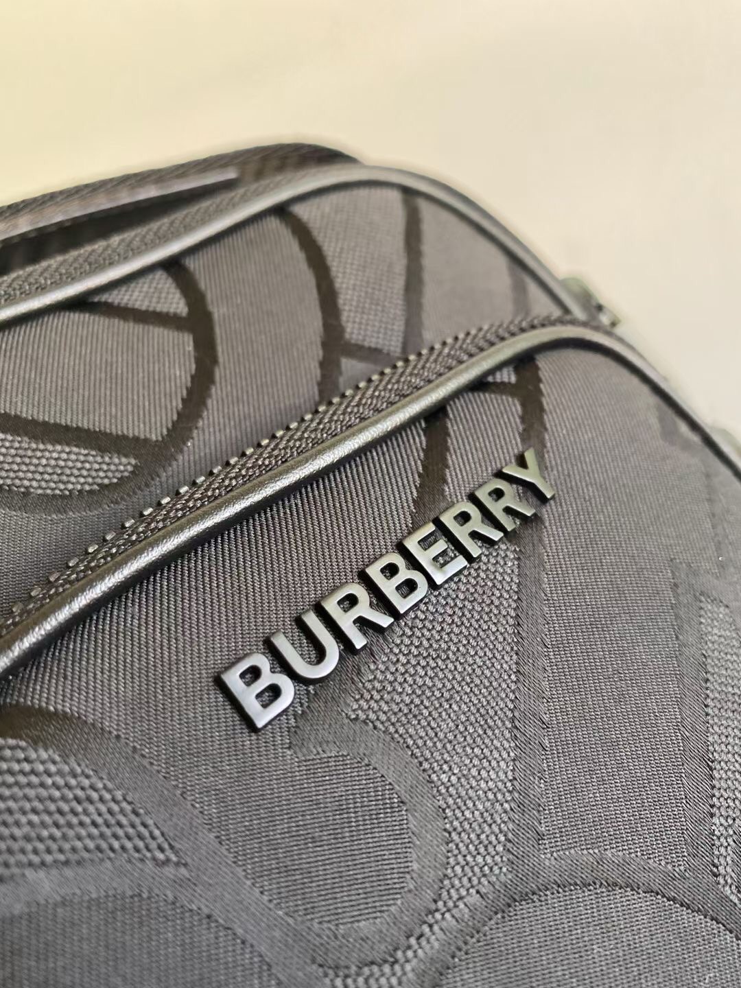 B**rry crossbody bag-14 x 6 x 19.5cm