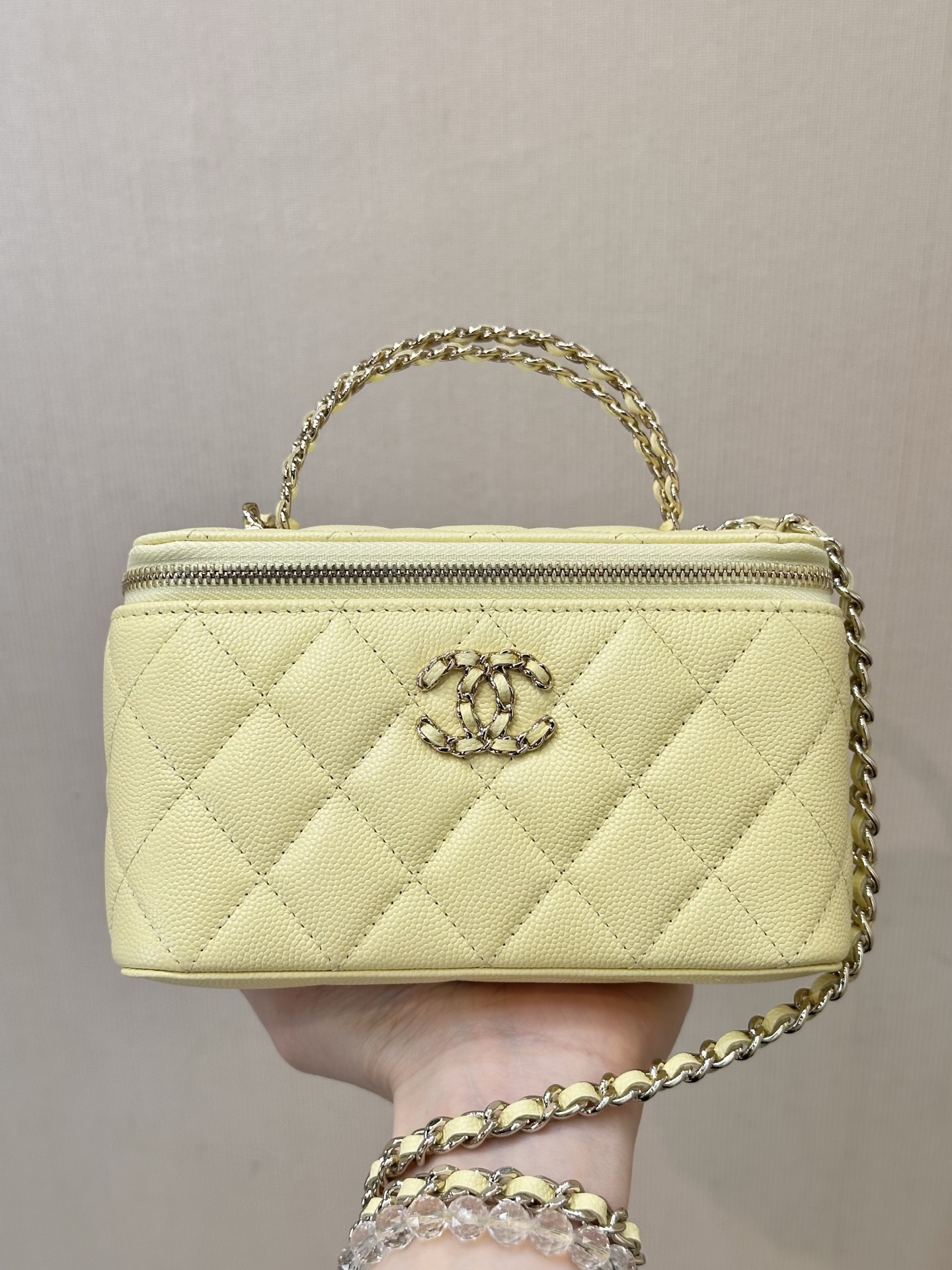 Ch@nel Vanity With Chain-16×10×8CM