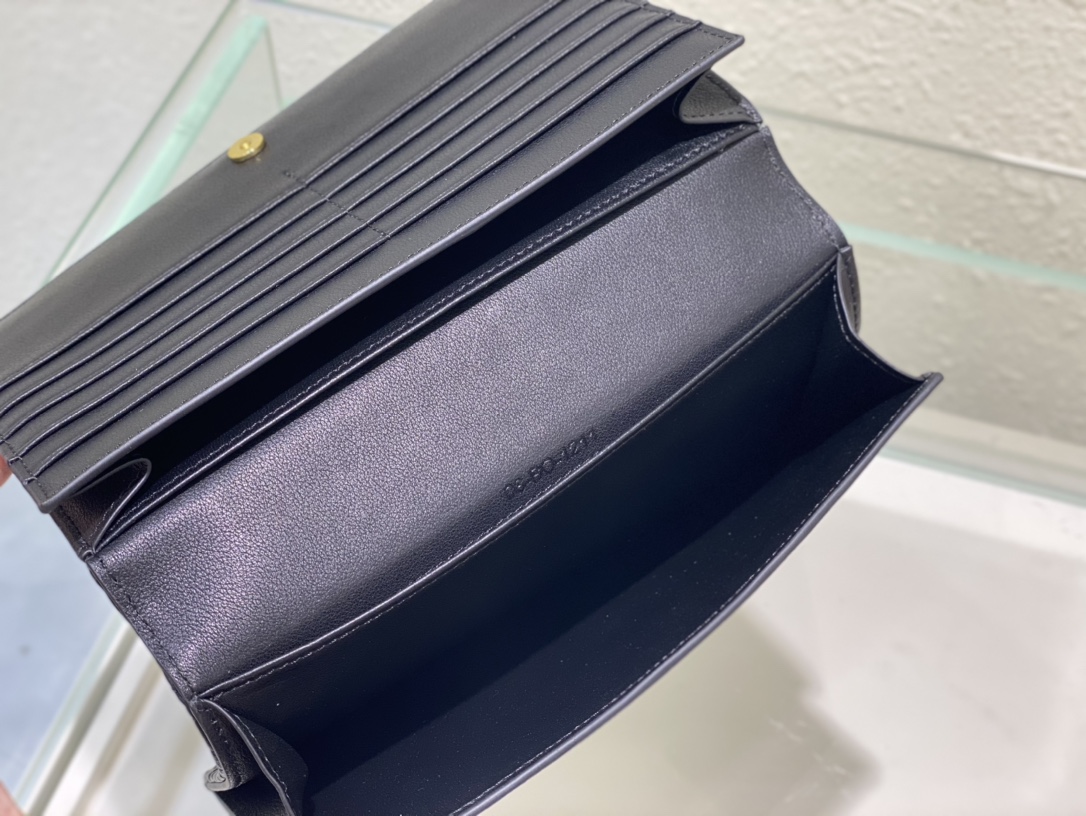 D*or caro wallet-19.5cm