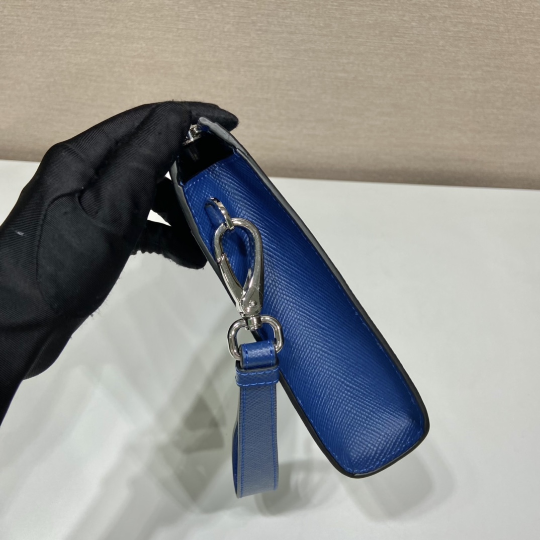 Pra*a 2vf039 clutch-25*17*5cm