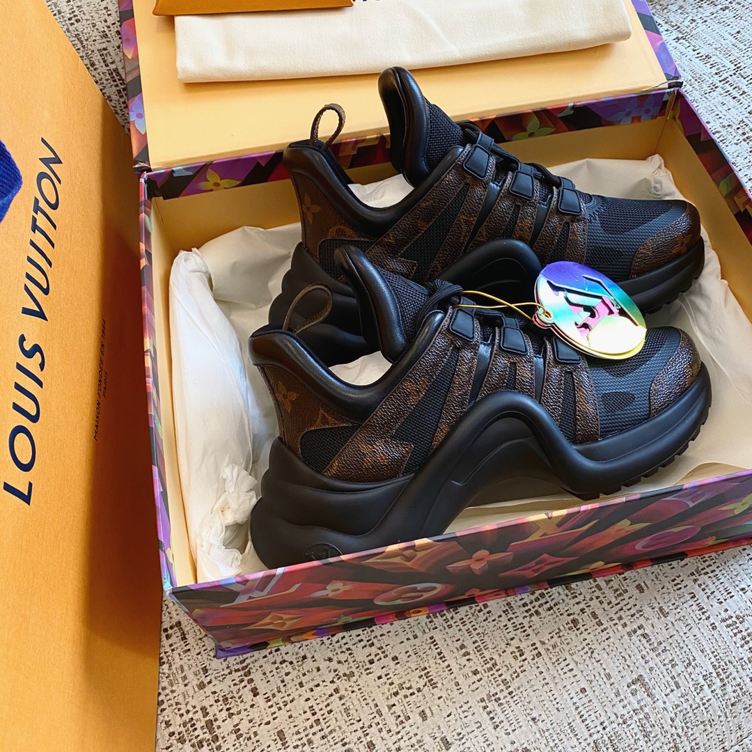 l0*is V*t0n archlight sneaker