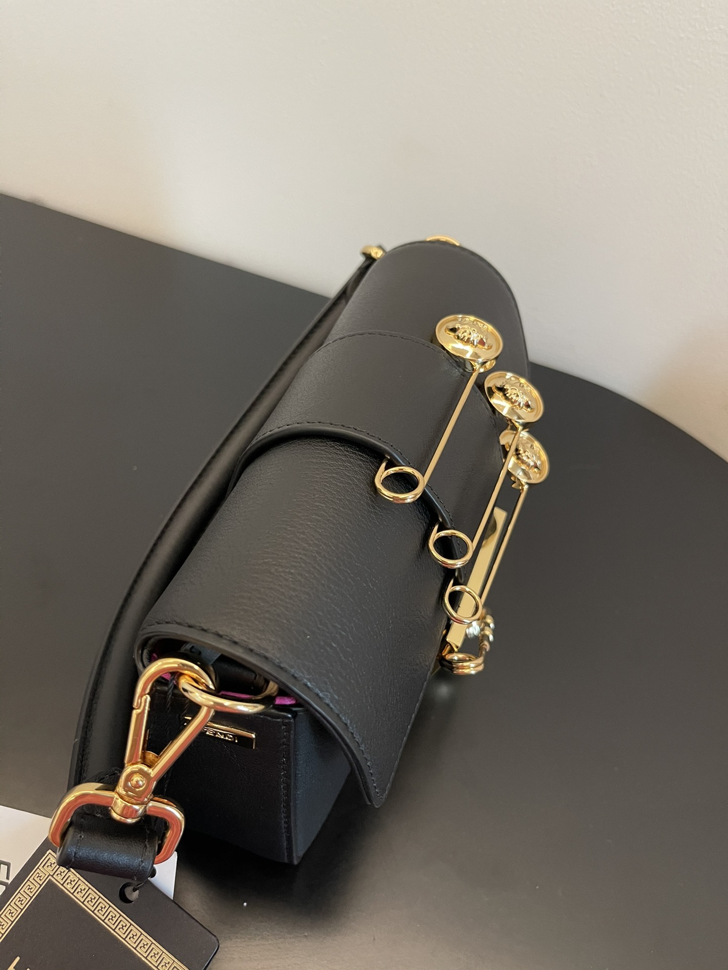 F**di small baguette bag-20x15x9cm