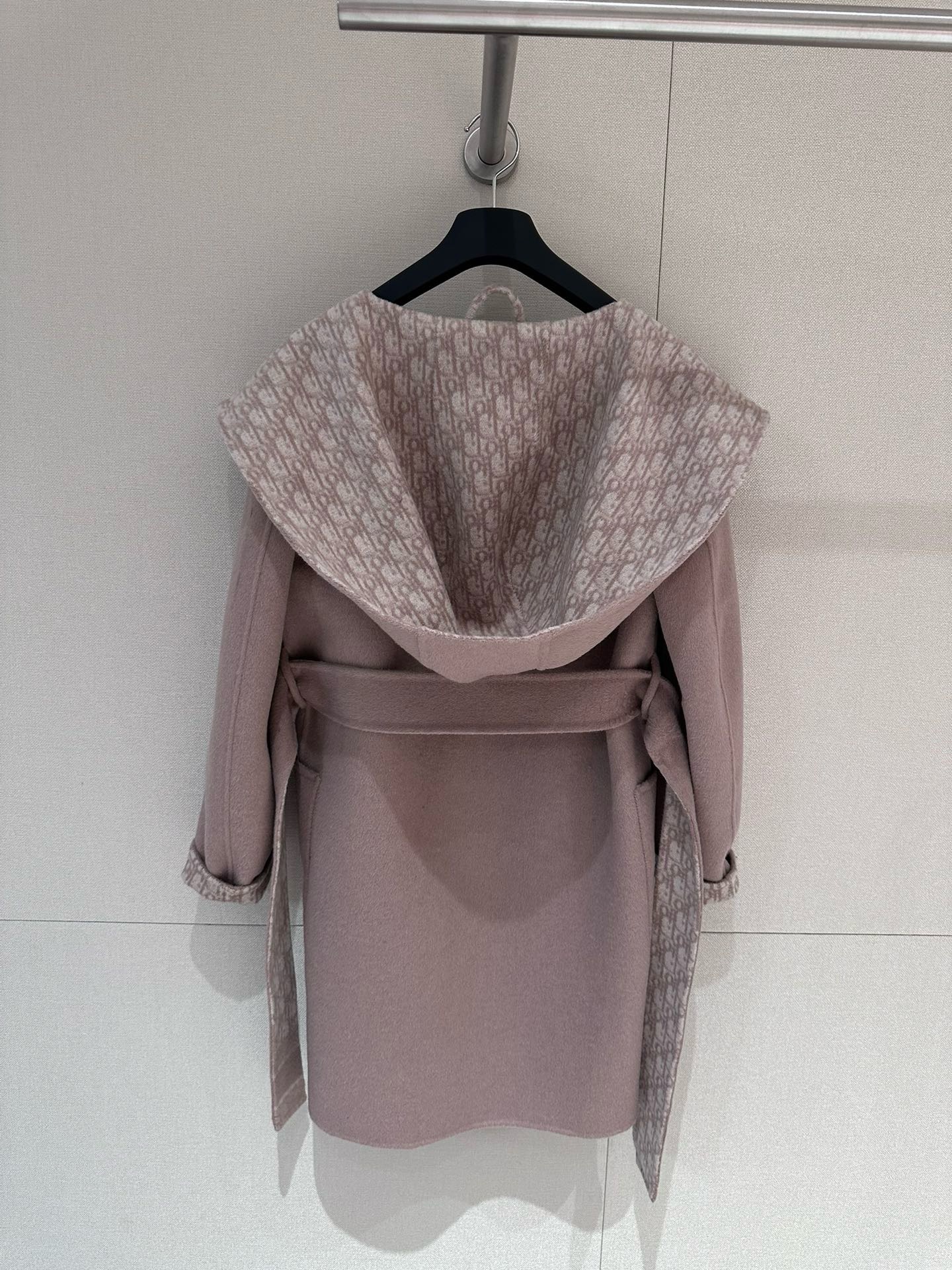 D*or Short Hooded Coat with Belt Rose des Vents Double-Sided