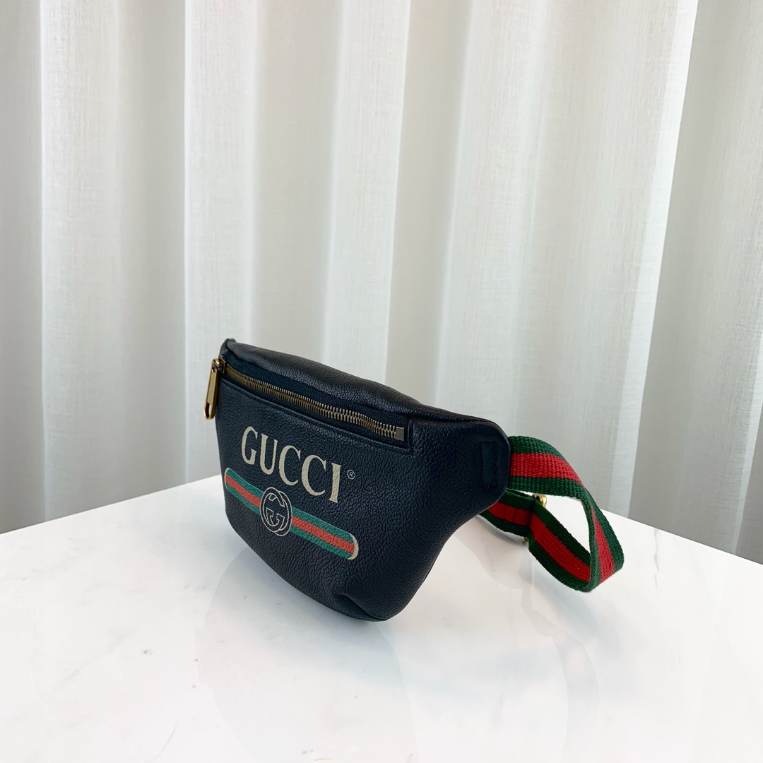 G*u*i waist bag-22cm