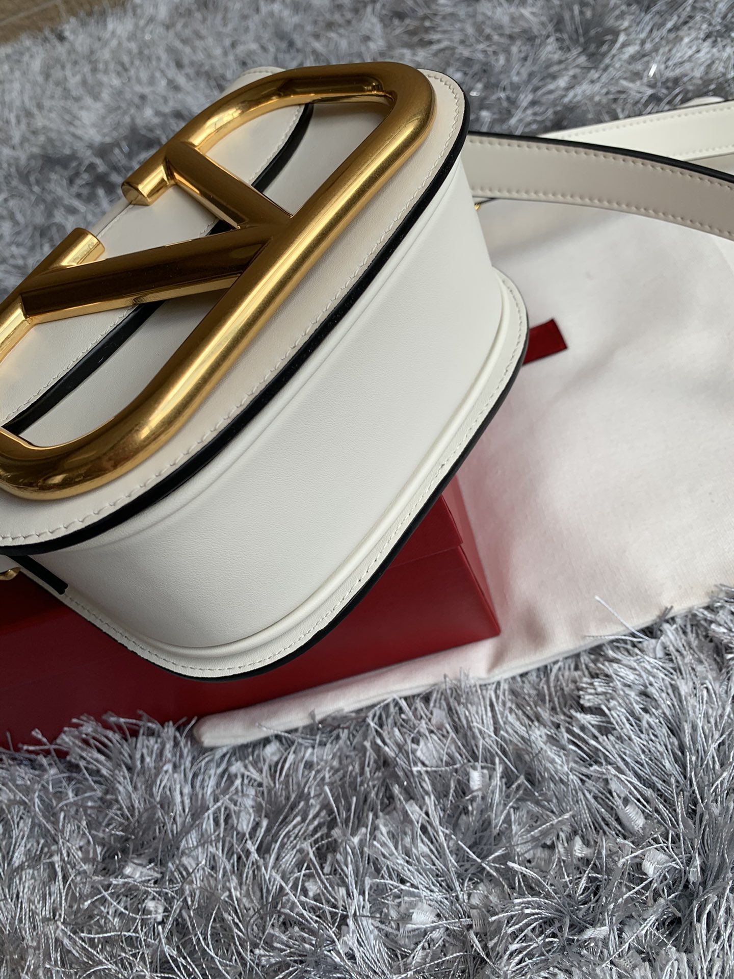 Va1e*ntin0 garavani s*pervee handbags-18*8*15cm