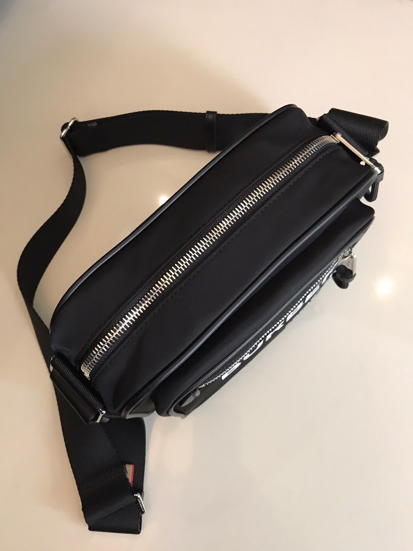 B**rry crossbody handbag-22*16*7cm